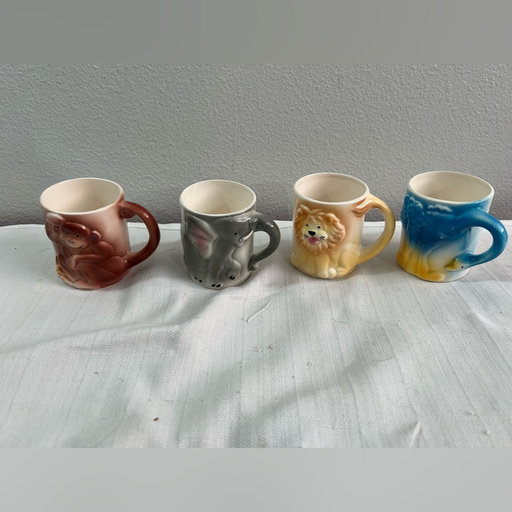 Vintage JSNY animal mugs‎